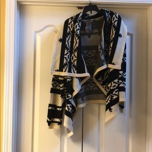 Black & White Aztec Tribal Sweater cardigan Large
